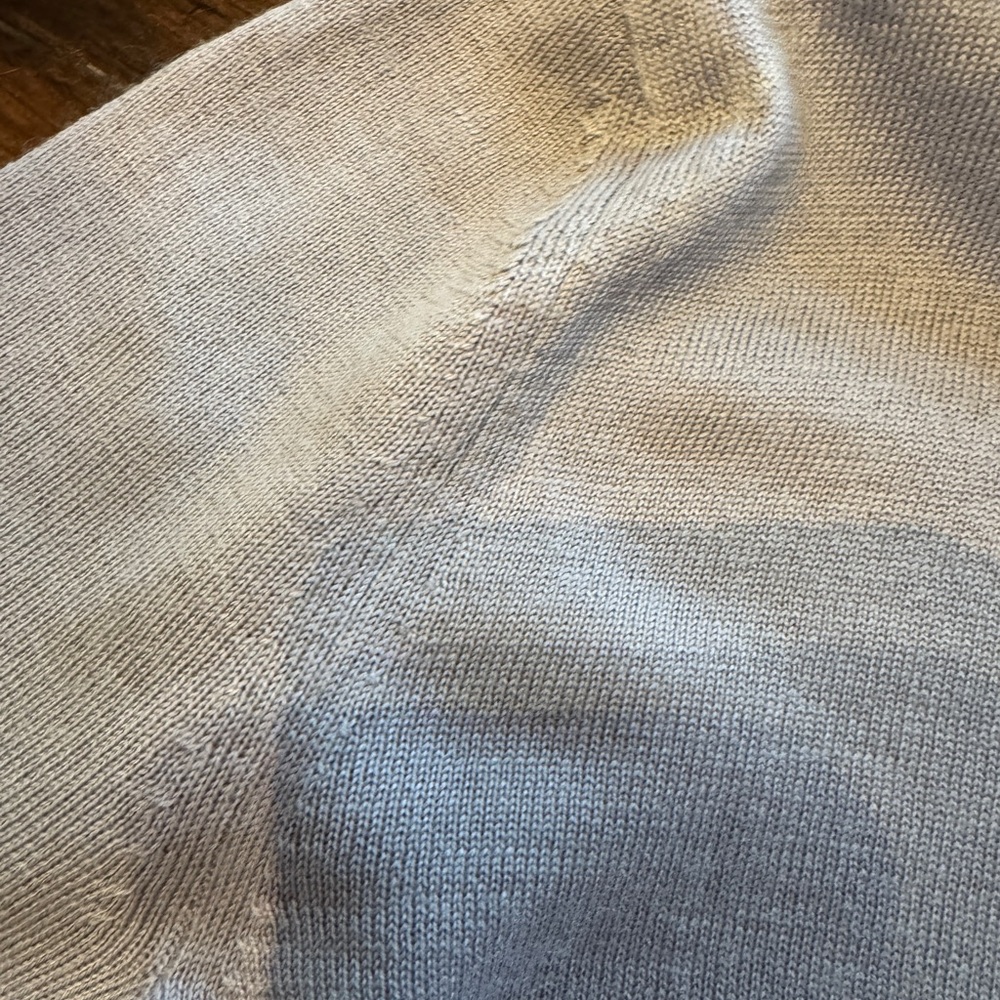 Stunning Banana Republic Light Lavender Turtleneck Sweater- XS - Picture 6 of 10